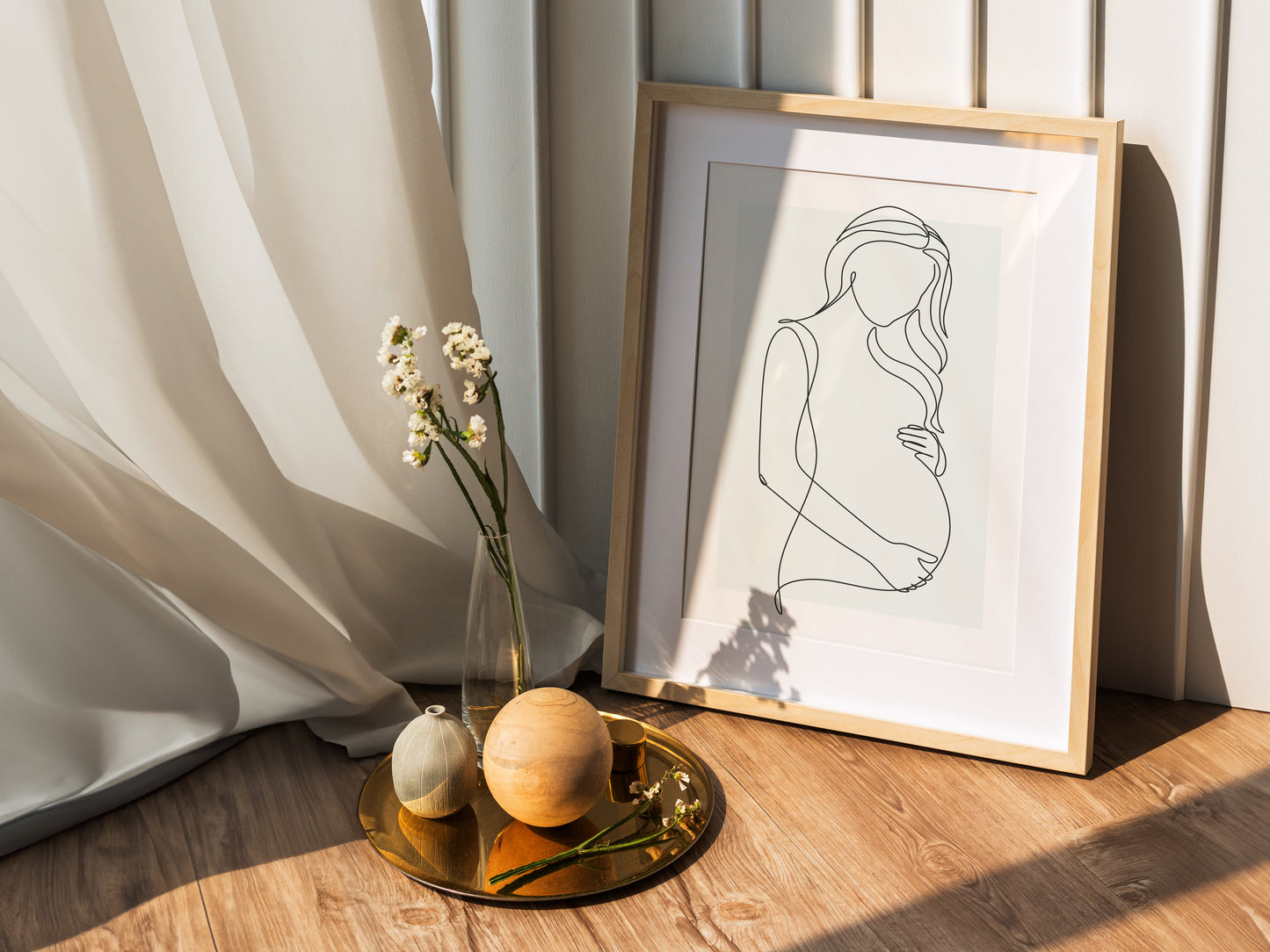Customizable pregnant mom poster - Line art mom baby