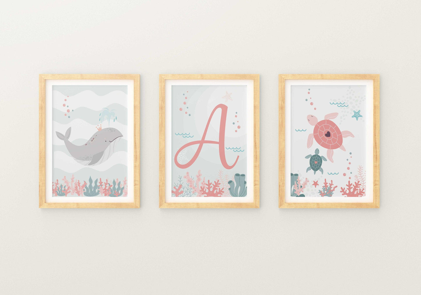 Baleine tortue  et lettre de prénom ocean - chambre enfant bébé - 3 affiches personnalisées Decoration - idee cadeau anniversaire naissance - Imagine.affiche