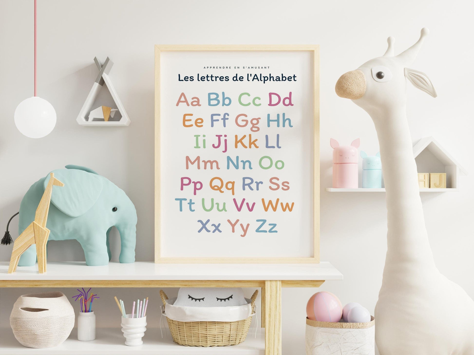 Affiche Apprendre les lettres de l'alphabet A B C D E F G H pour chambre enfant école, maternelle, primaire - poster enfant garçon et fille - Imagine.affiche