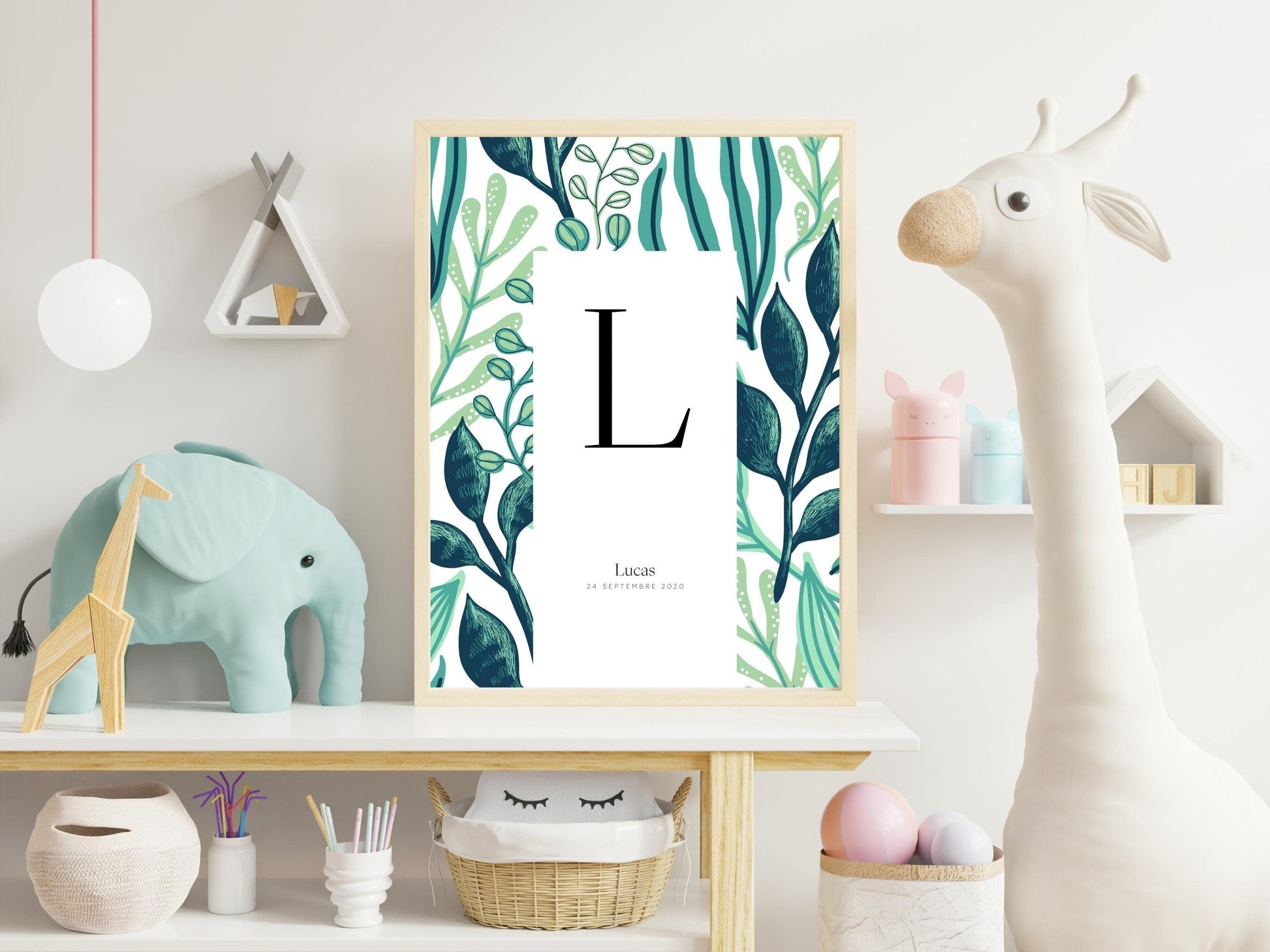 Affiche lettre initiale prénom date de naissance personnalisable motif jungle cadeau original anniversaire baptême bébé enfant fille garçon - Imagine.affiche