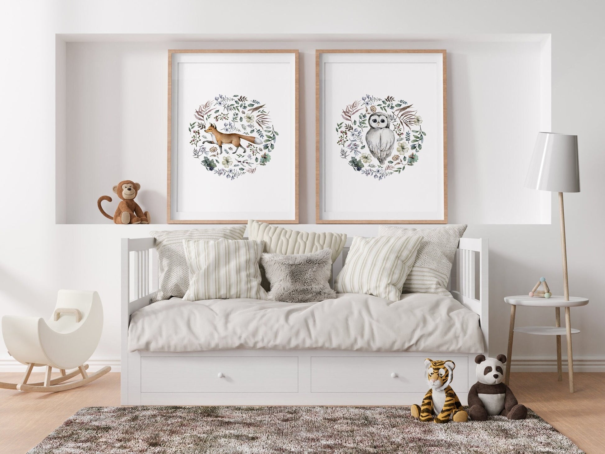 Affiche illustration forêt sur le thème de la Nature et la forêt avec fleurs et feuilles en rond style épuré pour décoration chambre bébé